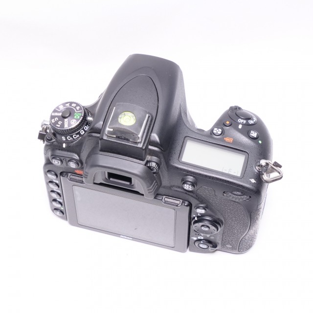 Used Nikon D750