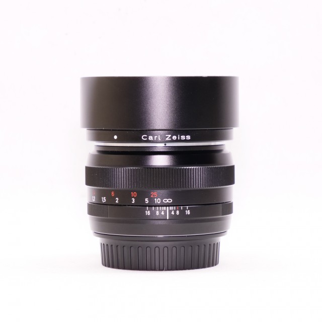 ZEISS Used Carl Zeiss Planar 50mm f1.4 ZE T* lens for Canon EOS