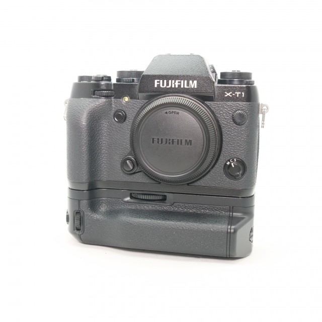 Fujifilm Used Fujifilm X-T1 Mirrorless camera body, Black with VG-XT1 Battery Grip