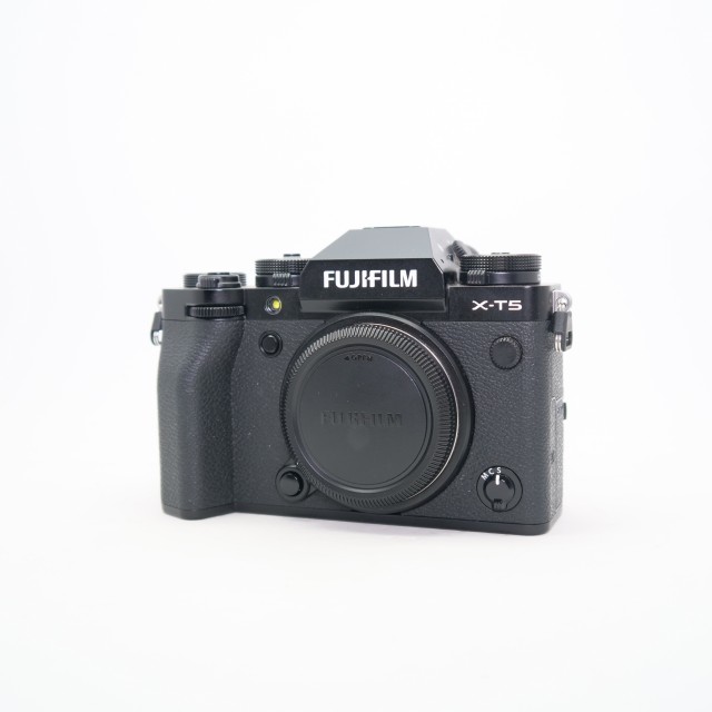 Fujifilm Used Fujifilm X-T5 Mirrorless camera body, Black