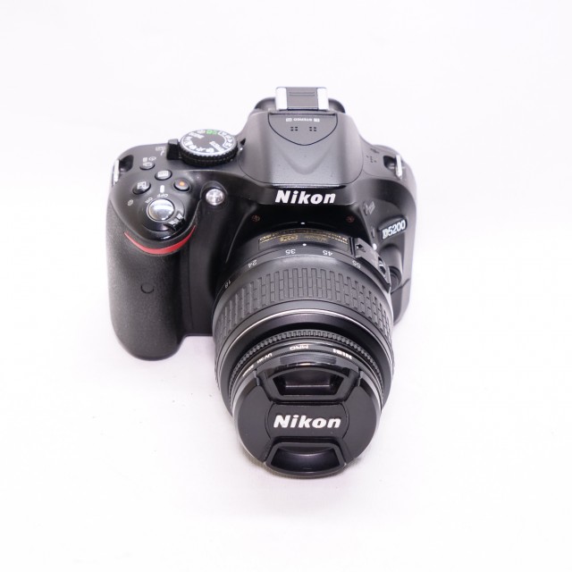 Nikon Used Nikon D5200 DSLR with 18-55mm lens