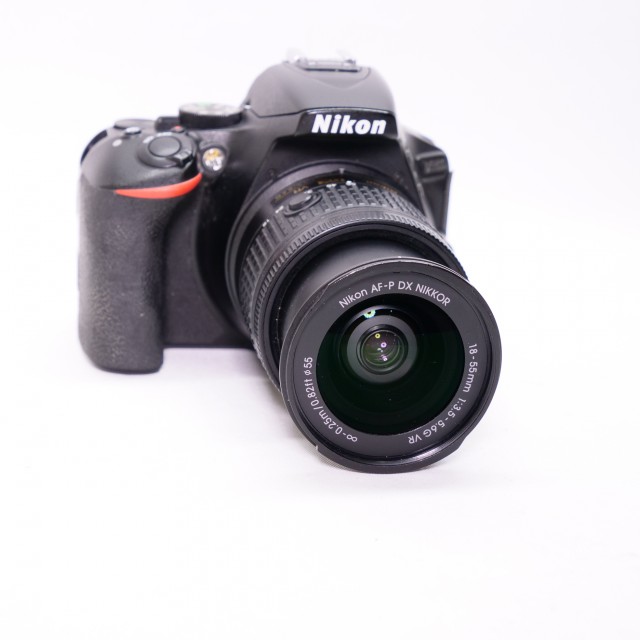 Nikon Used Nikon D5600 DSLR with 18-55mm lens