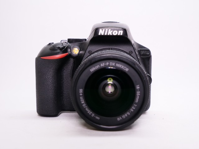 Nikon Used Nikon D5600 DSLR with 18-55mm lens