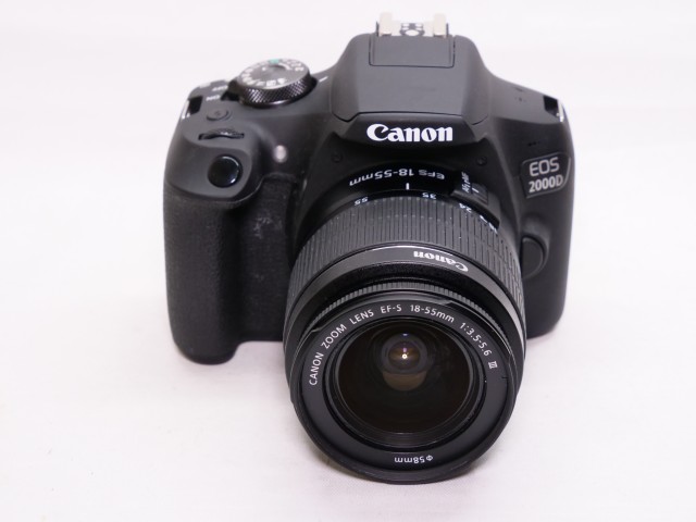 Canon Used Canon EOS 2000D DSLR with 18-55mm lens