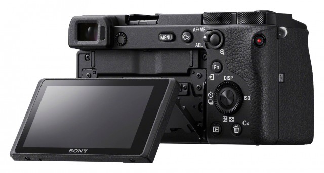 Sony Alpha 6600 + 18-135 mm